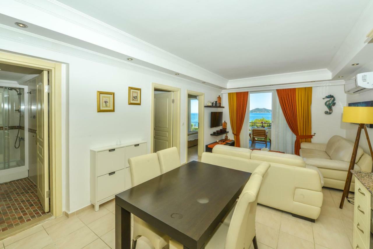 Saros Apartments Calis Beach Fethiye Exterior photo