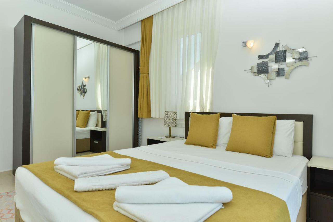 Saros Apartments Calis Beach Fethiye Exterior photo